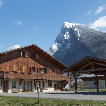 Particulier Loue 2 Appartements Communicants Dans Chalet A Samoens Jusqu A 16 Couchages Kültér fotó
